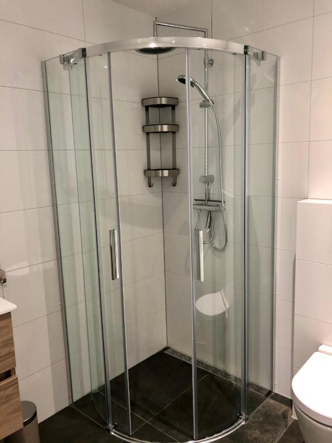 Bnb Bruxelles - Studios & Apartments Венло Экстерьер фото