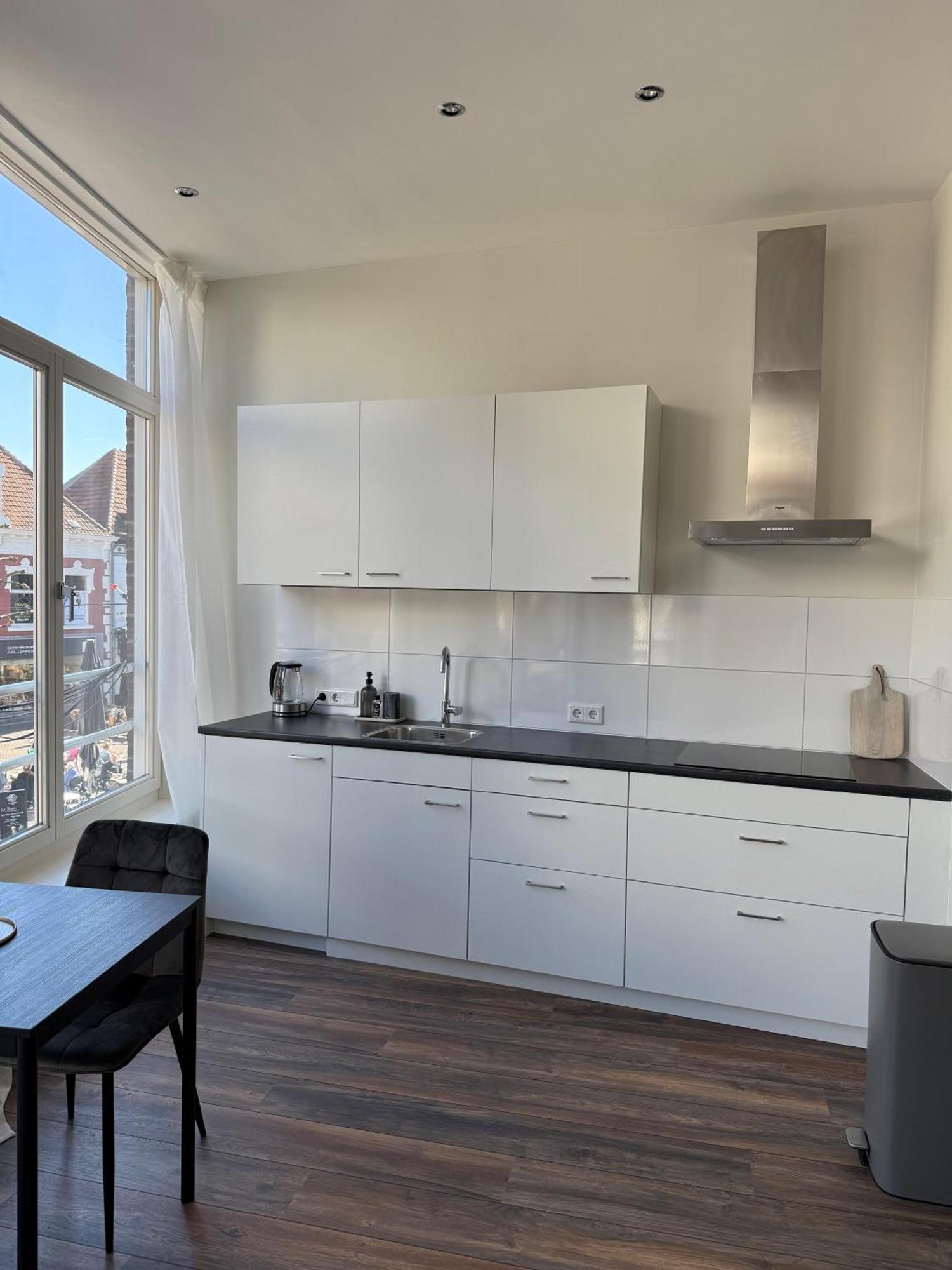 Bnb Bruxelles - Studios & Apartments Венло Экстерьер фото