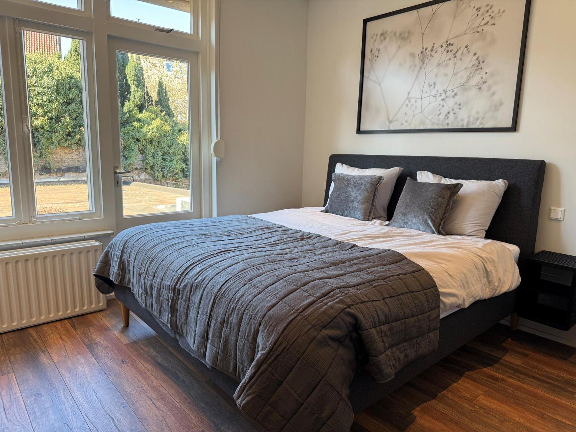 Bnb Bruxelles - Studios & Apartments Венло Экстерьер фото